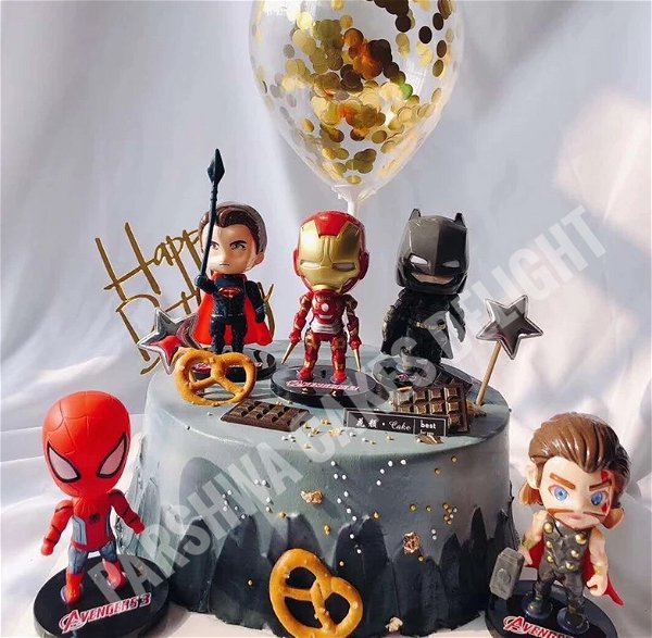 AVENGERS AND JUSTICE LEAGUE CAKE TOPPERS - 6 PCS SET