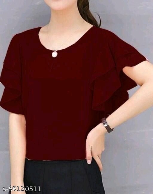 New Stylish Top - M, available